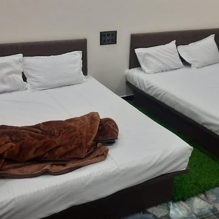 Golden Guest House Ujjain Zewnętrze zdjęcie