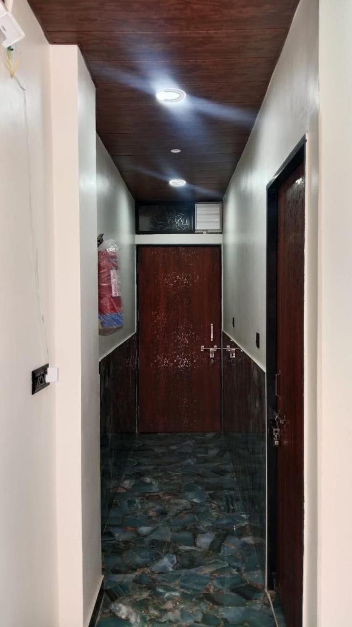 Golden Guest House Ujjain Zewnętrze zdjęcie